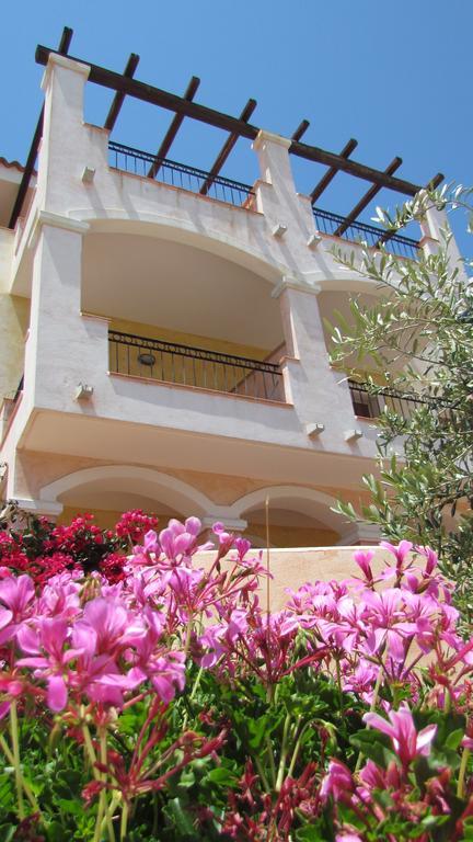 Residence Olimpo Santa Teresa Gallura Dış mekan fotoğraf